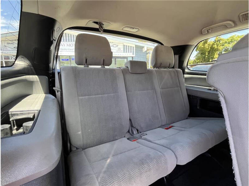 2016 Toyota Sequoia SR5