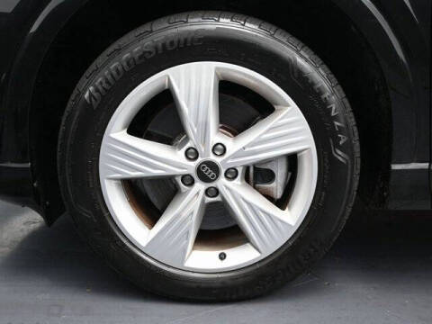 2024 Audi Q4 e-tron quattro Premium 50