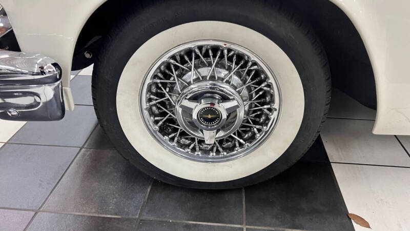 1957 Ford Thunderbird