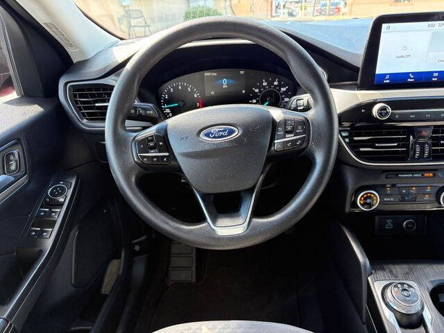 2021 Ford Escape SE