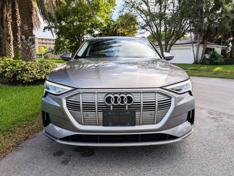 2021 Audi e-tron quattro Premium