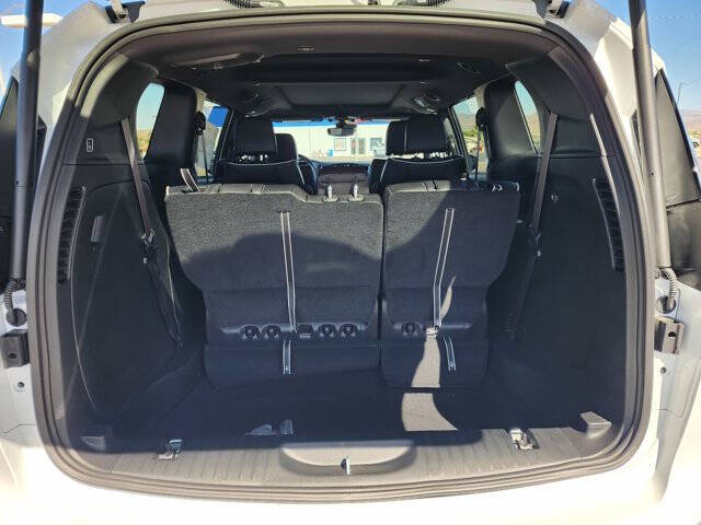 2027 Chrysler Pacifica Limited