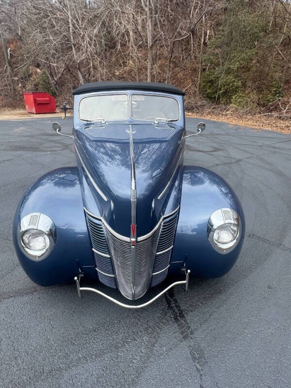 1940 Ford Deluxe