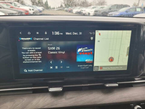 2024 Kia Carnival EX