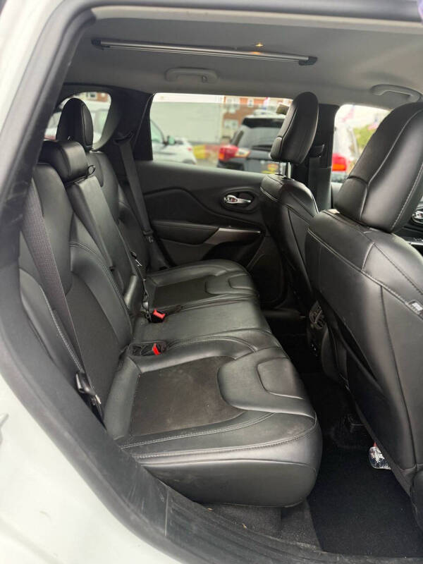 2020 Jeep Cherokee Latitude