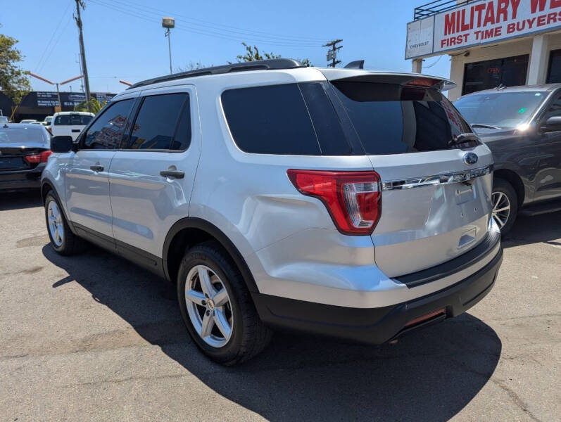 2018 Ford Explorer