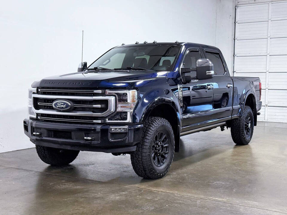 2022 Ford F-350 Super Duty Platinum's photo