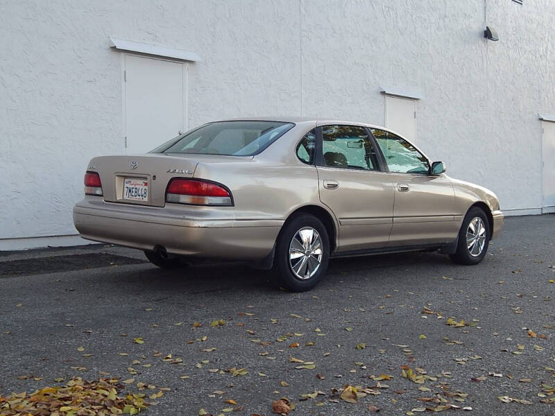 1997 Toyota Avalon XL