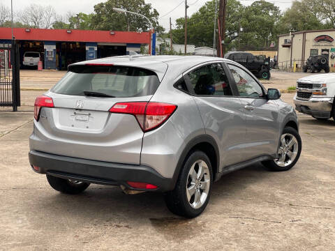2017 Honda HR-V LX