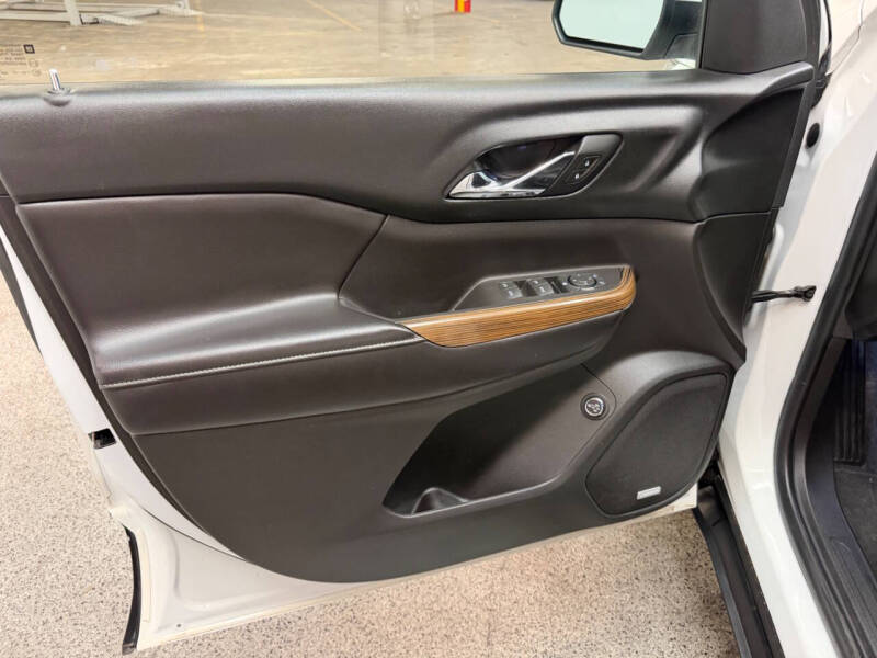 2018 GMC Acadia SLE-2