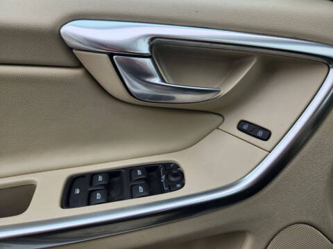 2013 Volvo XC60 3.2 Premier