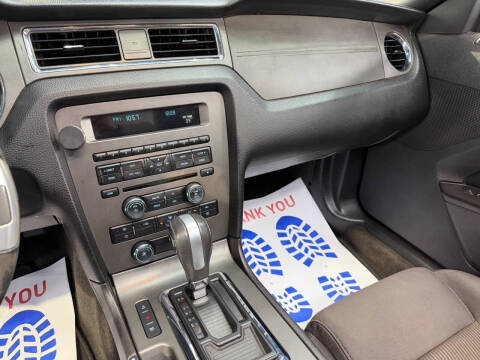 2013 Ford Mustang V6