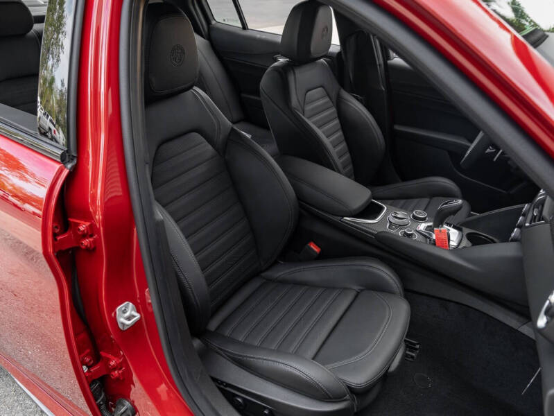 2024 Alfa Romeo Giulia Quadrifoglio