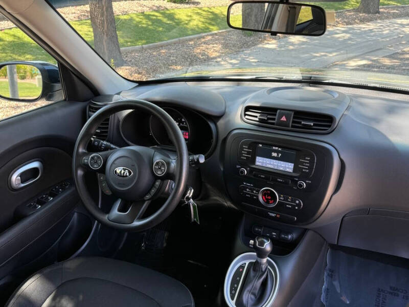 2017 Kia Soul +
