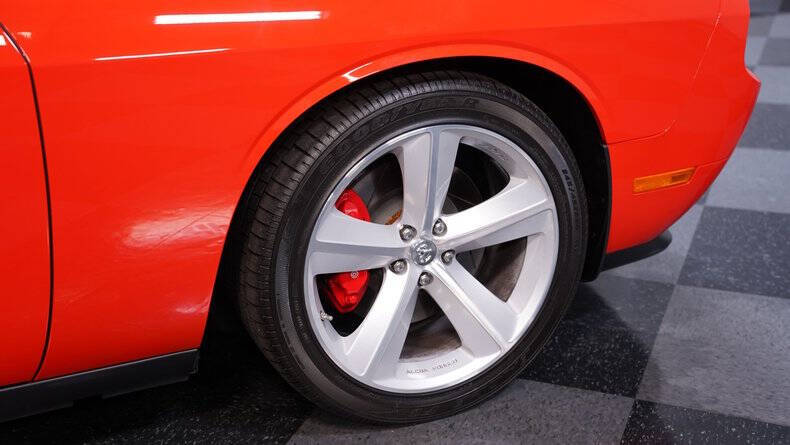 2008 Dodge Challenger SRT8