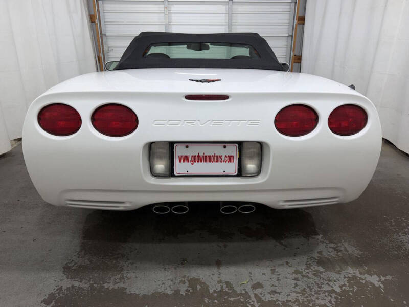 2004 Chevrolet Corvette