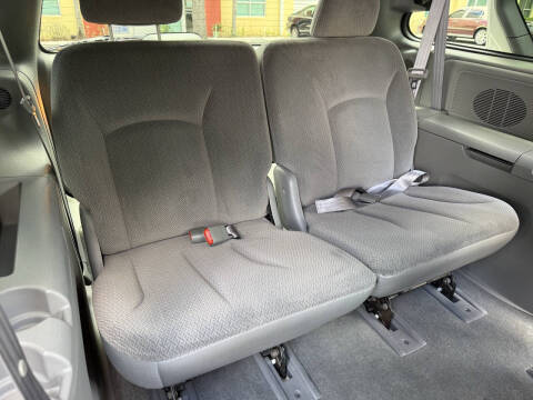 2004 Dodge Grand Caravan SXT