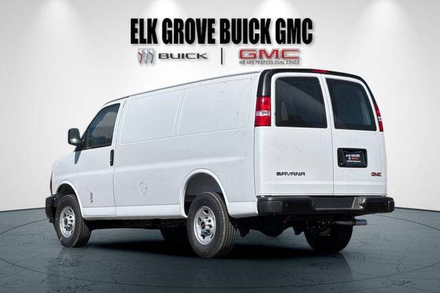 2026 GMC Savana 2500