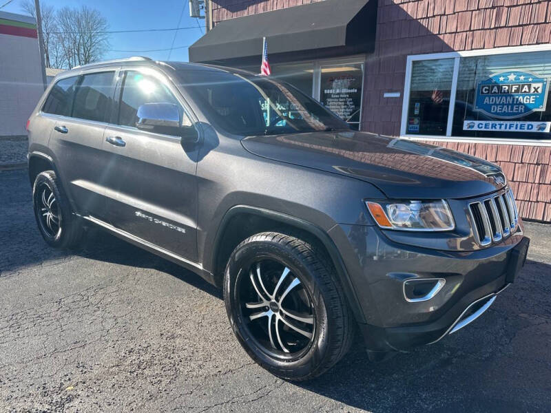 Jeep Grand Cherokee's photo