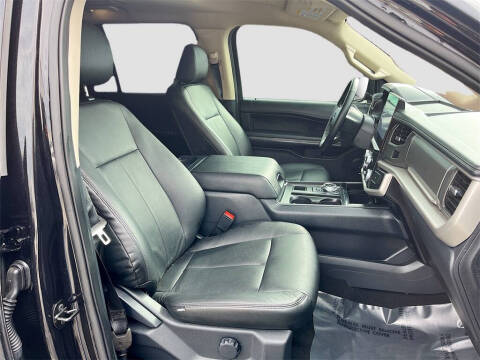 2023 Ford Expedition XLT