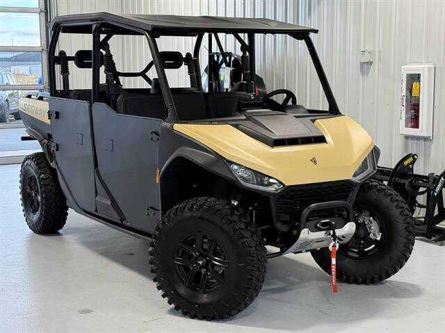 2025 Segway UT10 CREW