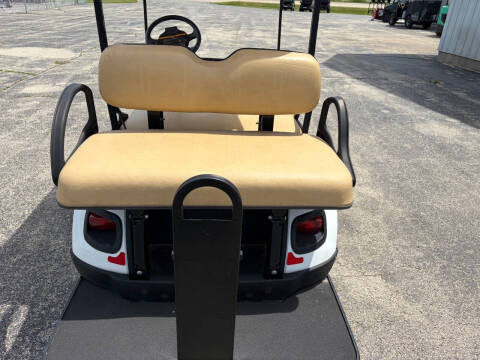 2018 E-Z-GO  Shuttle 4