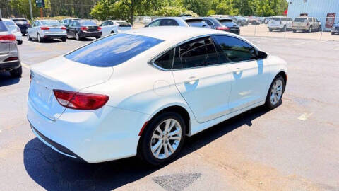 2017 Chrysler 200 Limited