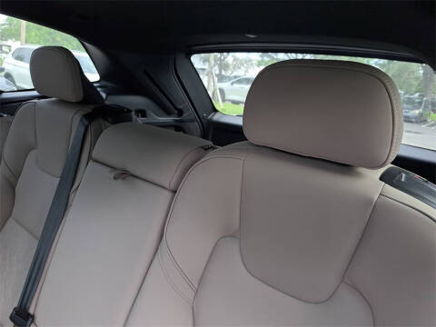 2026 Volvo XC60 T8 Plus