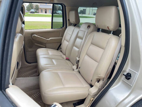 2006 Ford Explorer XLS