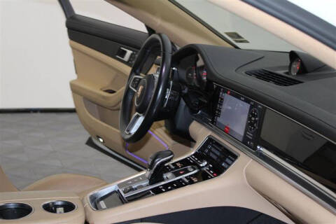 2017 Porsche Panamera