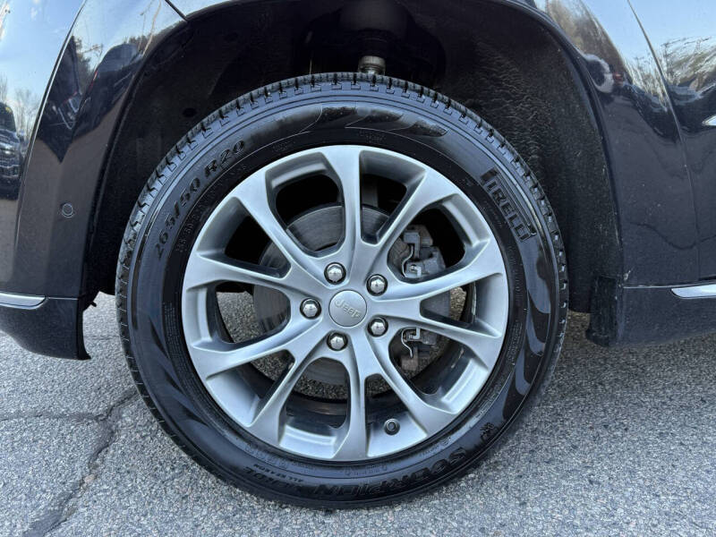 2019 Jeep Grand Cherokee Summit