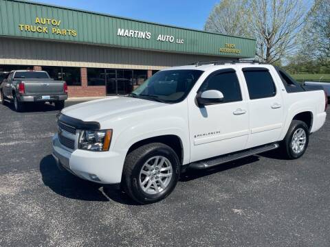 2009 Chevrolet Avalanche for sale at Martin's Auto in London KY