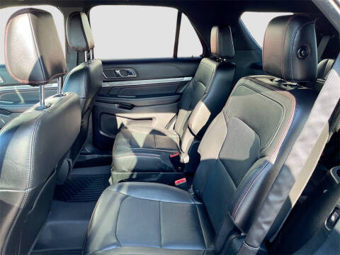 2018 Ford Explorer Sport