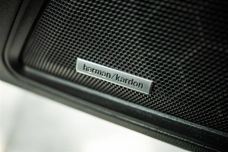 2022 Subaru Outback Touring XT