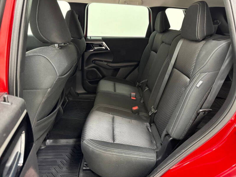 2022 Mitsubishi Outlander ES