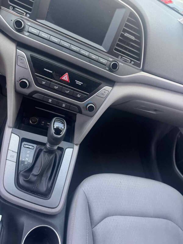 2018 Hyundai Elantra