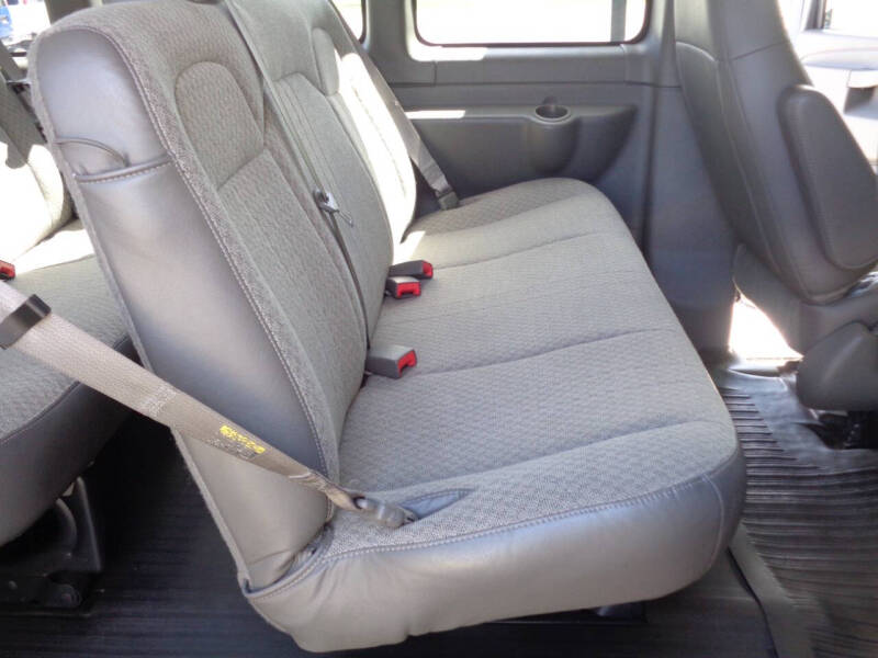 2018 Chevrolet Express LS 2500