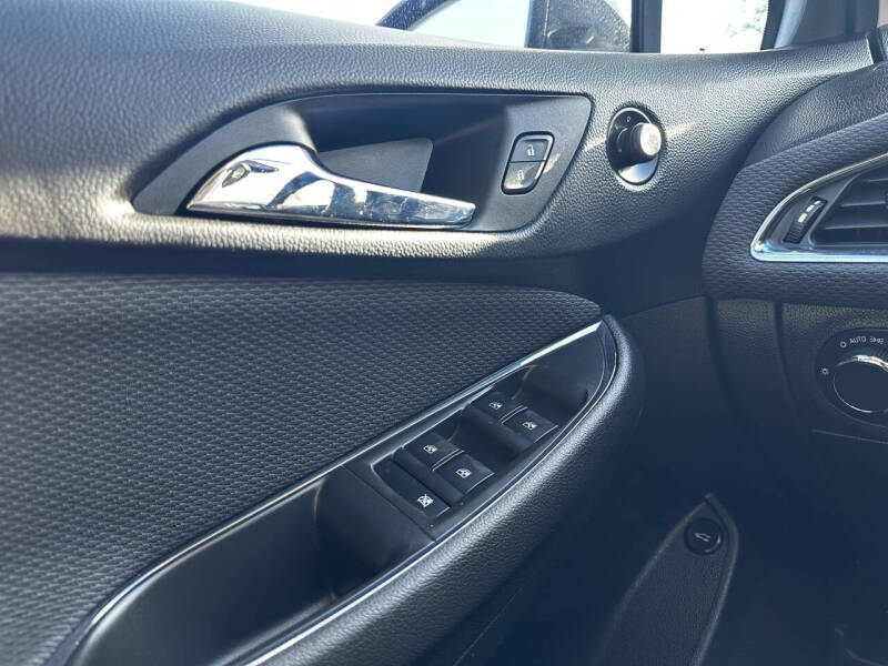 2017 Chevrolet Cruze LS Auto