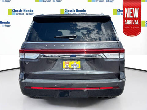 2023 Lincoln Navigator Standard