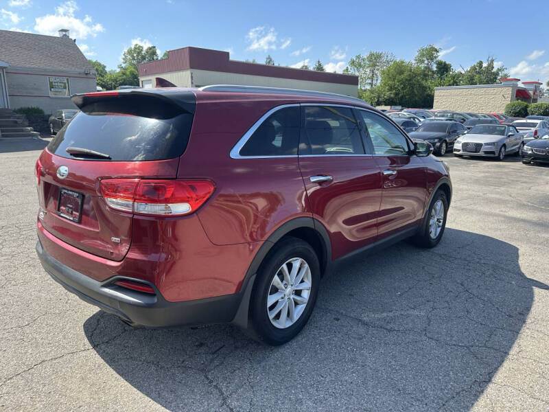 2016 Kia Sorento LX