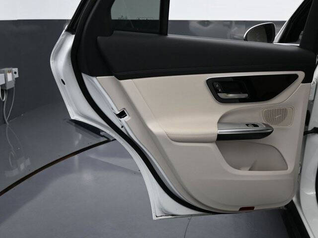 2023 Mercedes-Benz GLC GLC 300