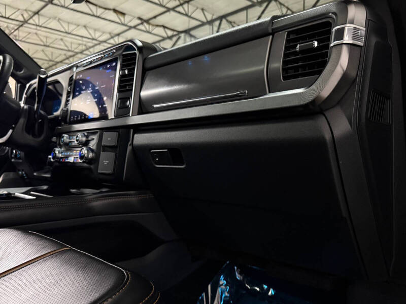 2024 Ford F-350 Super Duty Platinum