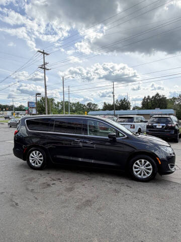 2018 Chrysler Pacifica Touring Plus