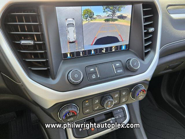 2023 GMC Acadia SLT