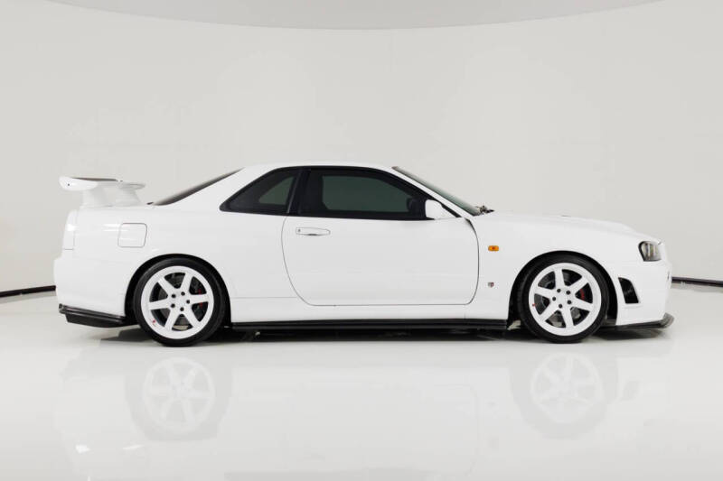 2000 Nissan GT-R