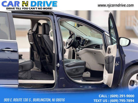 2017 Chrysler Pacifica Touring-L Plus