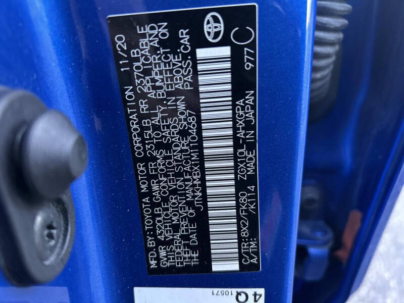 2021 Toyota C-HR XLE