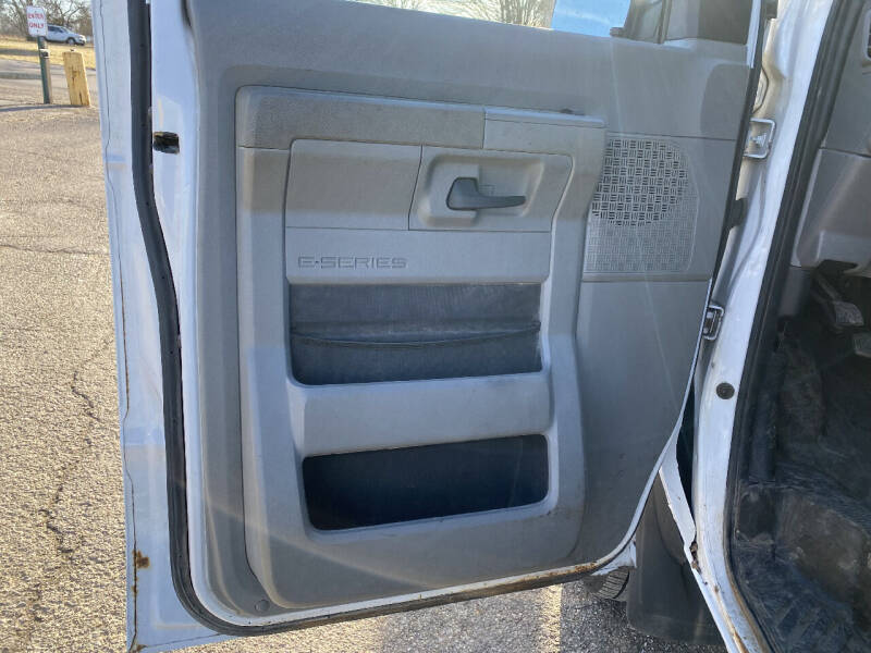 2013 Ford E-Series E-250