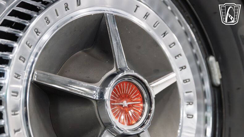 1966 Ford Thunderbird