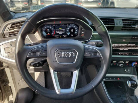 2024 Audi Q3 quattro S line Premium 45 TFSI